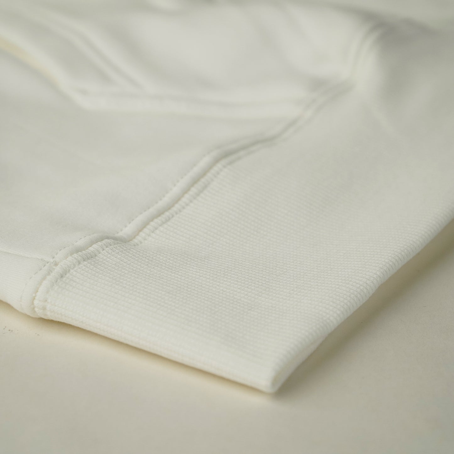 RIVER x ERIC®:Hooded Sweat-white warhorse-350381
