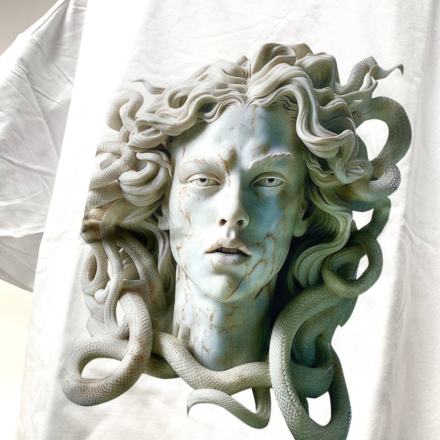 RIVER x ERIC®：t-shirt-Medusa-1-350431
